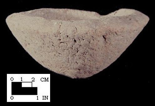Popes Creek base sherd from Popes Creek site 18CH74-SI Cat.#155087-Courtesy of the Smithsonian Institution, Museum of Natural History, Department of Anthropology.