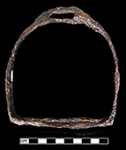 U-shaped stirrup with an open ovoid platform and a rectangular eye in the widened top from 18PR175 - click image for more info. 