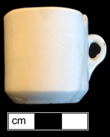 Porcelain toy mug - 18BC80