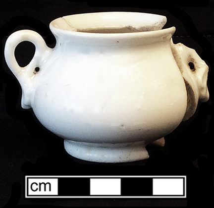 :Porcelain Toy sugar dish. 18BC80